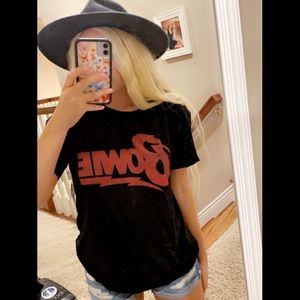 ALTAR’D STATE graphic tee💕